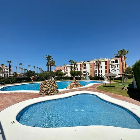 Marina Zahara Daire Zahara de los Atunes